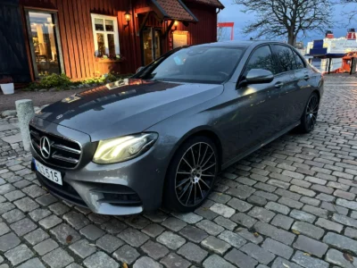 Mercedes-Benz E 220 d AMG/Panorama/Burmester/Drag – Begagnade bilar Kållered