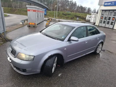 Audi A4 Sedan 3.0 V6 quattro STCC 6vxl manuell bess – Begagnade bilar Upplands Väsby