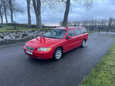 Volvo V70 2.4D, Classic, Facelift, D-värmare – Begagnade bilar Stenstorp