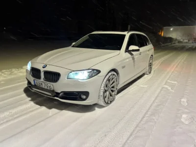 BMW 530d xDrive Touring Steptronic D-värmare – Begagnade bilar Sunne