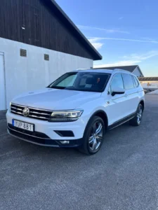 Volkswagen Tiguan Allspace 7-sätes 2.0 TDI DPF SCR 4Motion DSG Sekventiell – Begagnade bilar Växjö